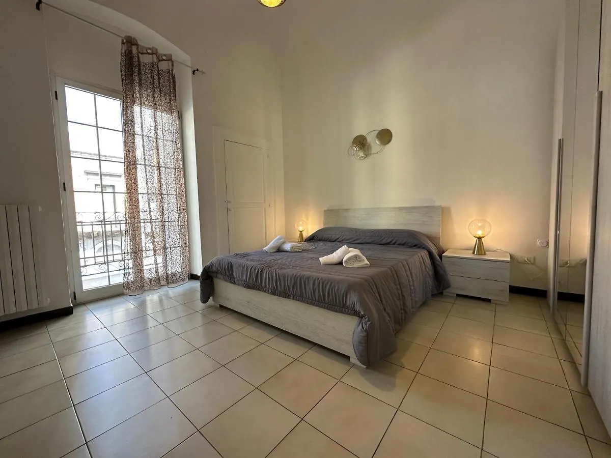 Cconforthotels Appartamento Crispi Bari 0*,