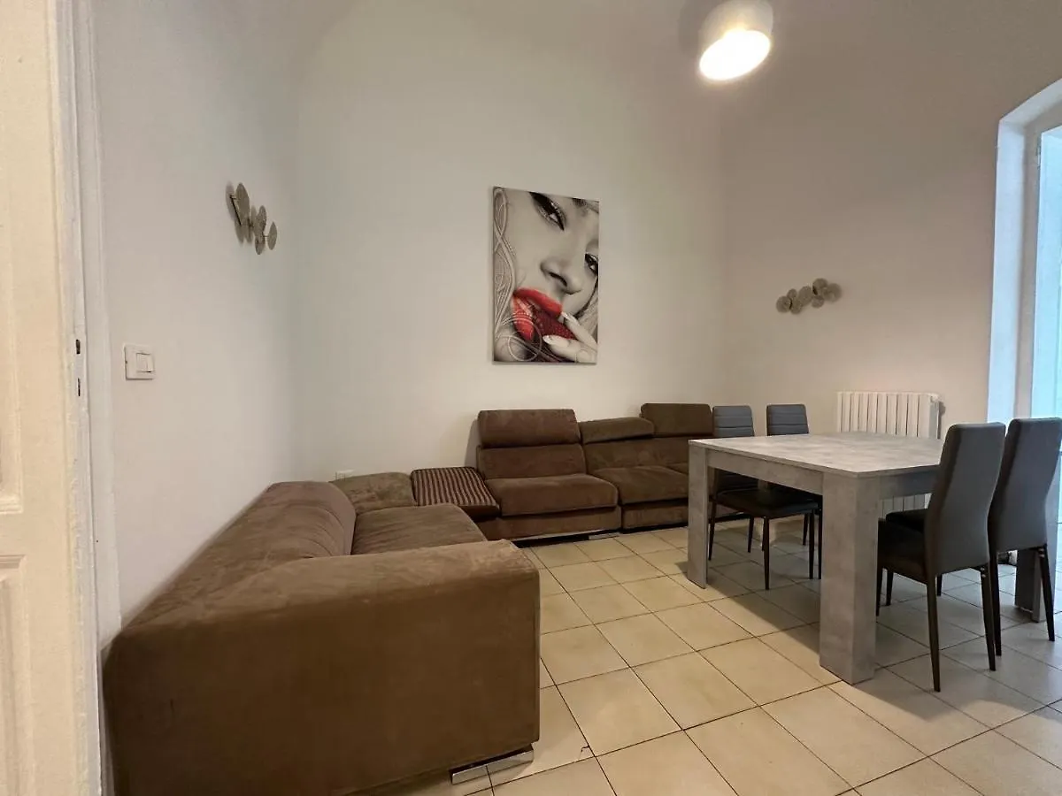 Cconforthotels Appartamento Crispi Bari Italien