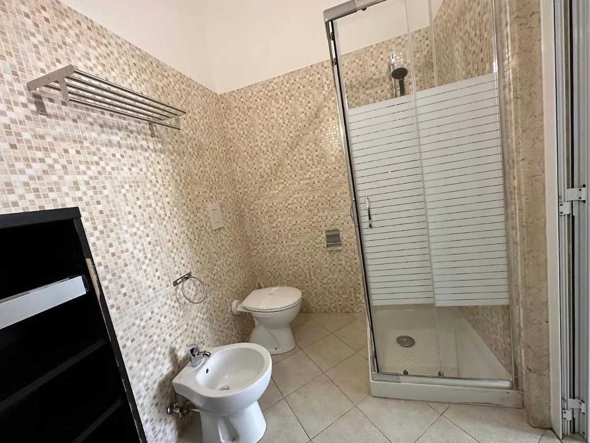 Cconforthotels Appartamento Crispi Bari